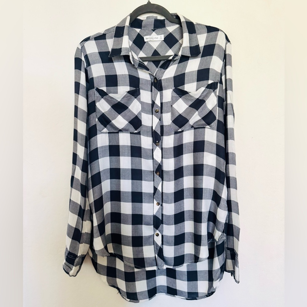 Abercrombie & Fitch Black and White Plaid Button Down Shirt